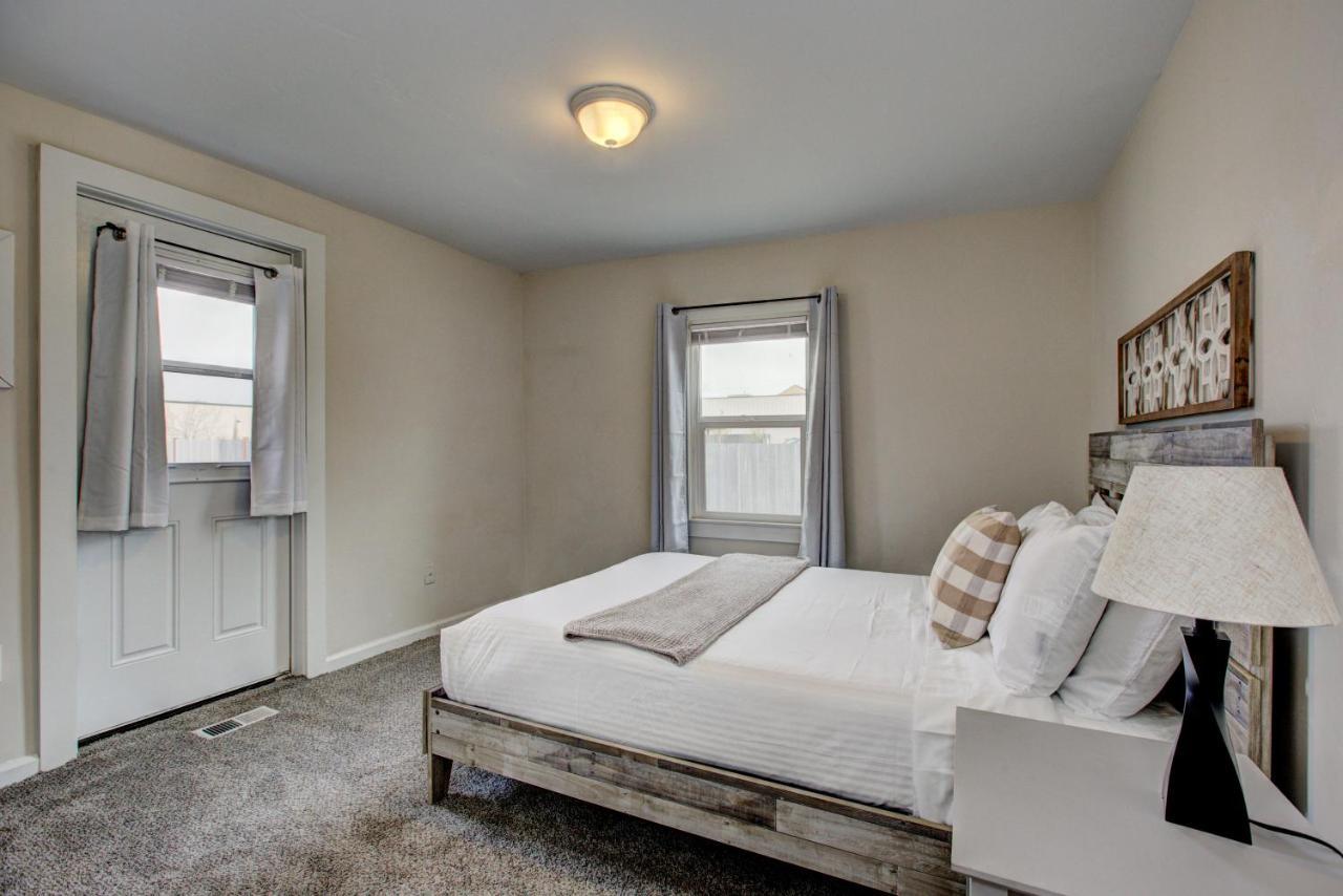 Morningstar Cottage: Pet-Friendly Retreat with RV Space near Snake River Eagle Exterior photo